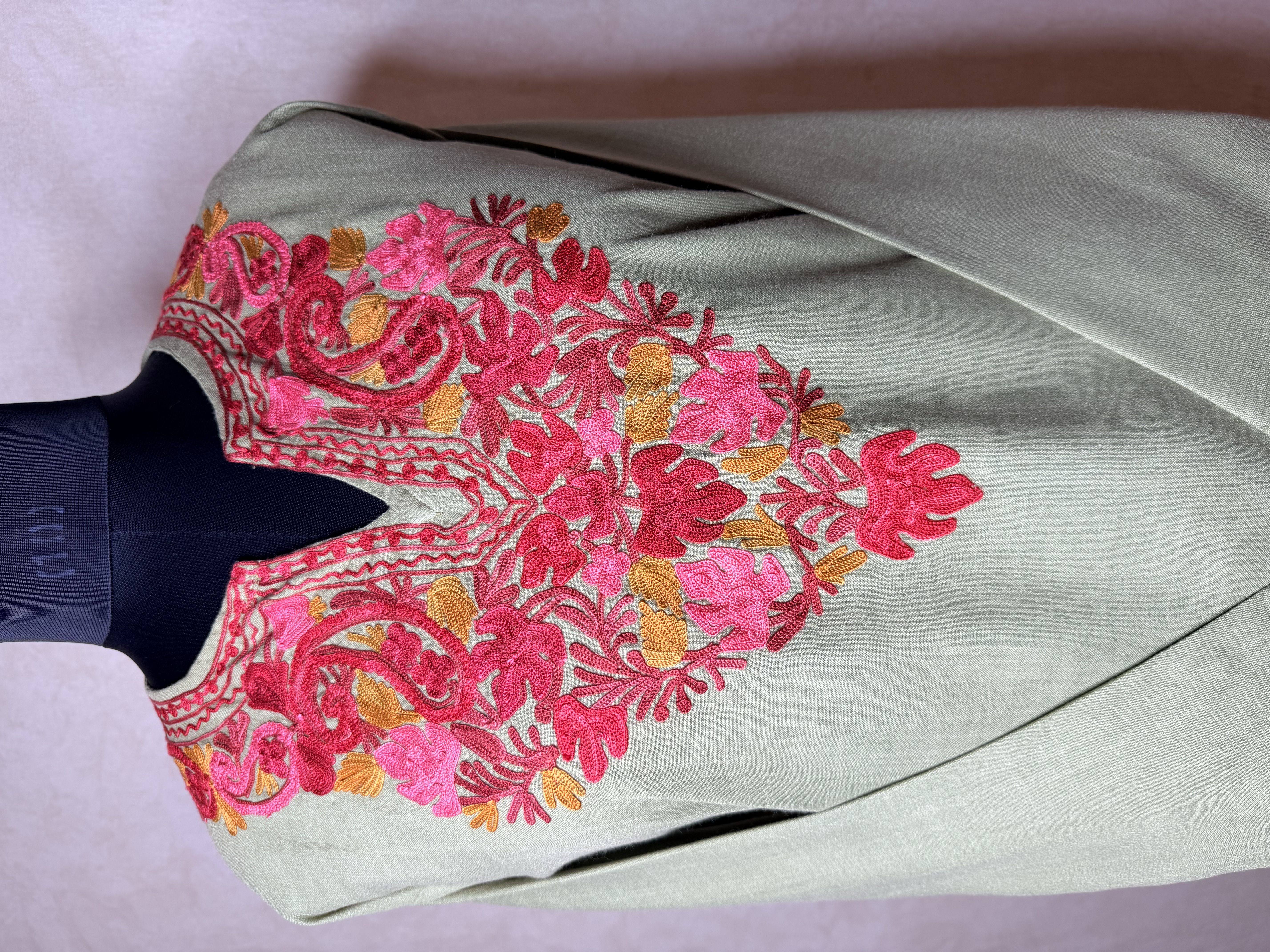 Gulposh Olive Sage Hand-Guided Aari Embroidered Midi Kurta